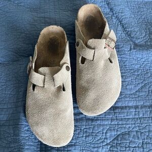 Birkenstock Boston Clog Taupe